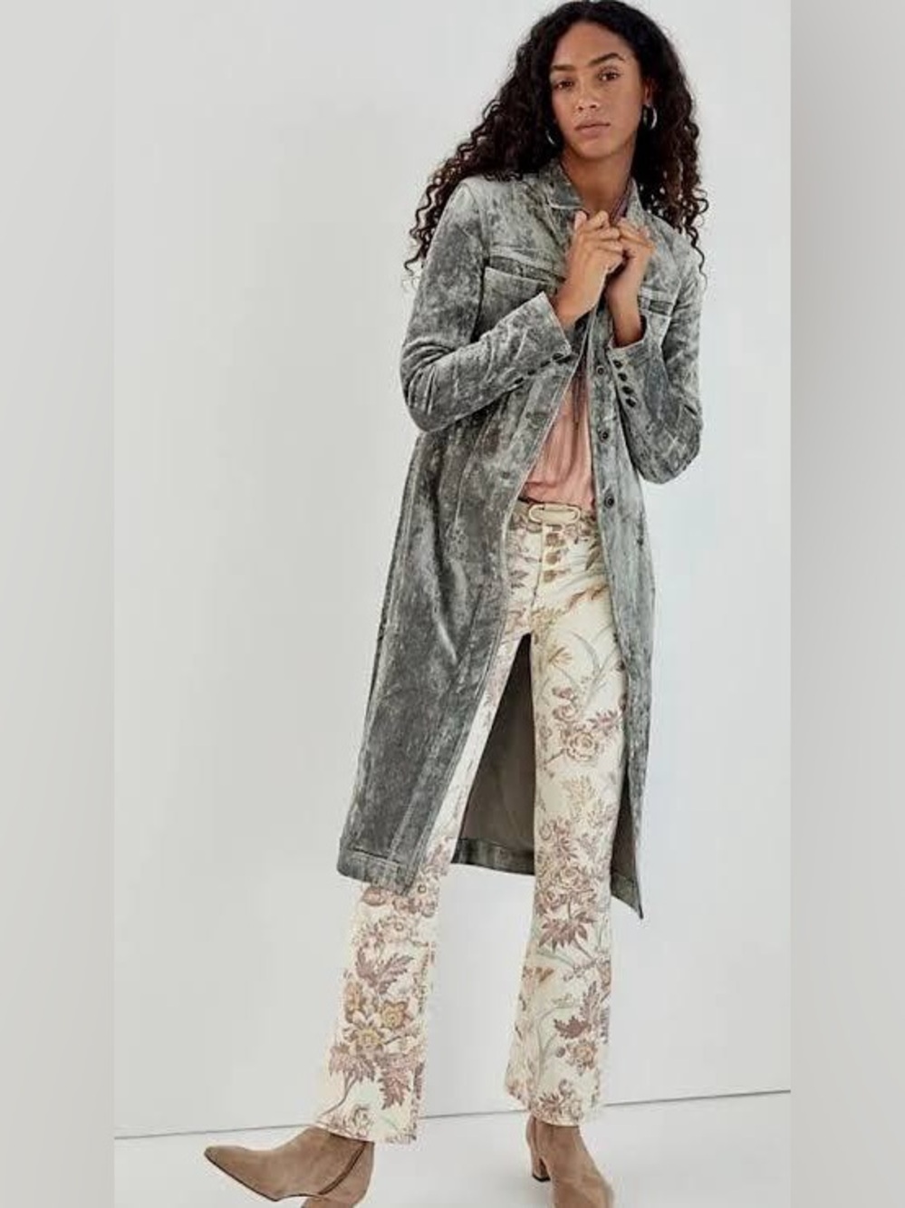 Long-Sleeve Crushed Velvet Button-Front Dress in Olive